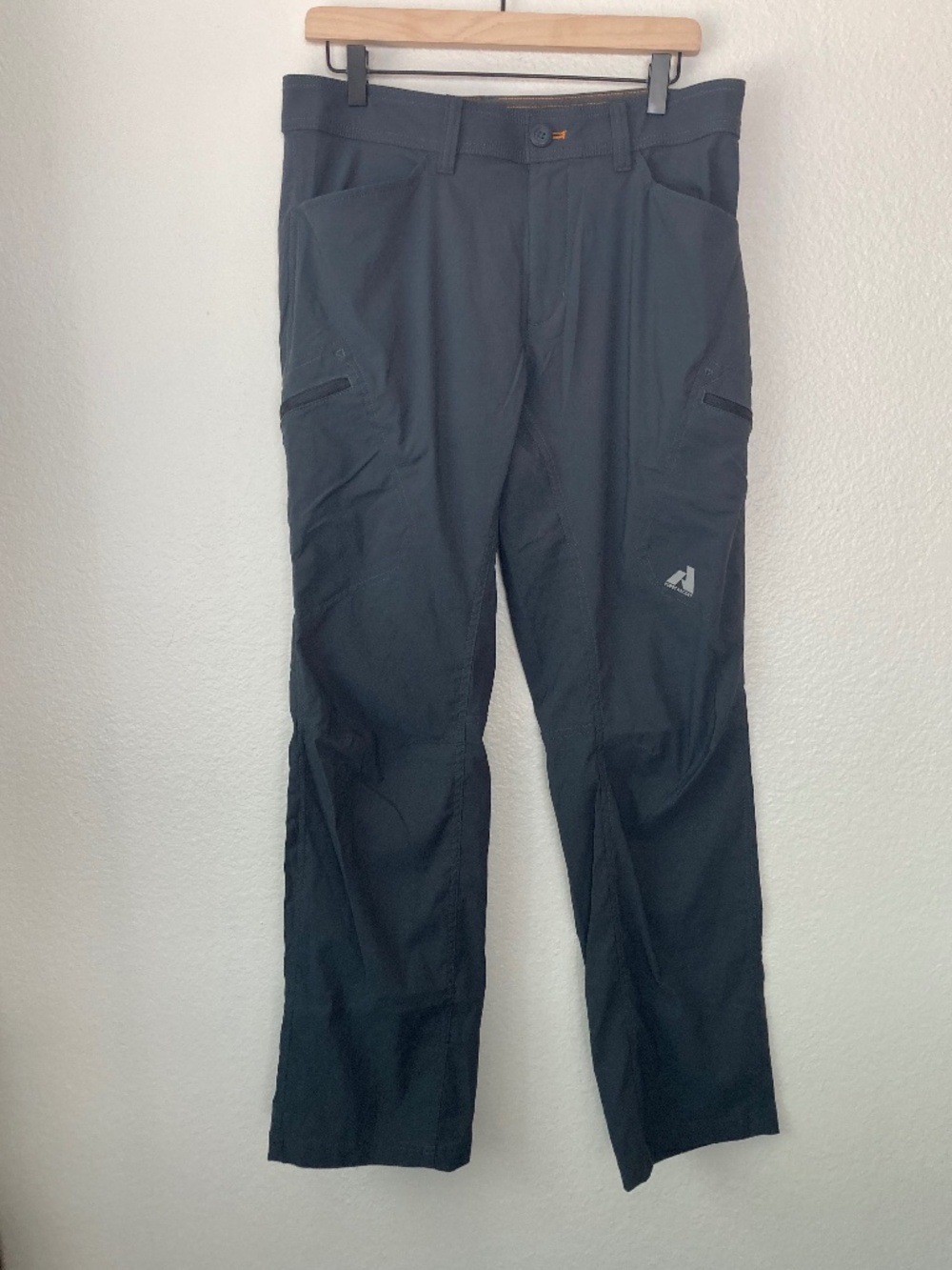 Eddie Bauer First Ascent Guide Pro Gray Cargo Pants 33x32 Hiking Outdoor